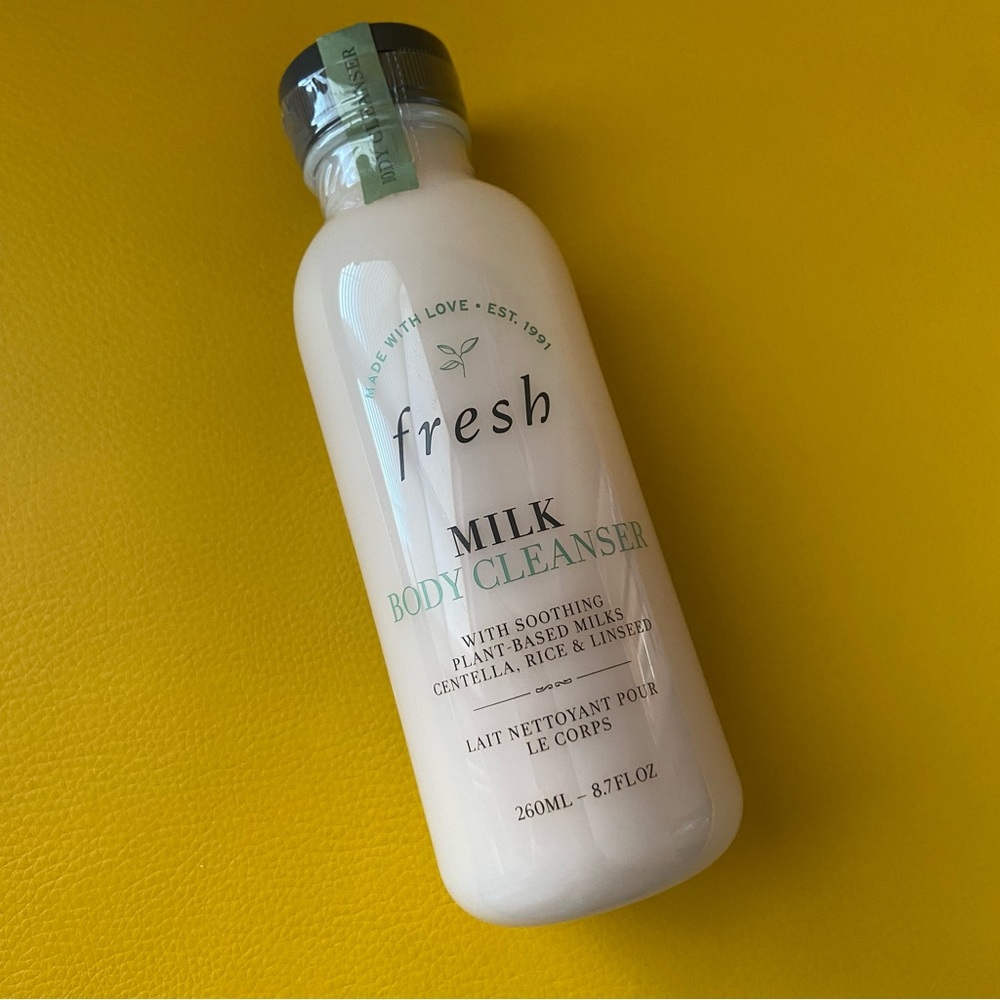 Fresh Milk Body Cleanser Full Size 260ml